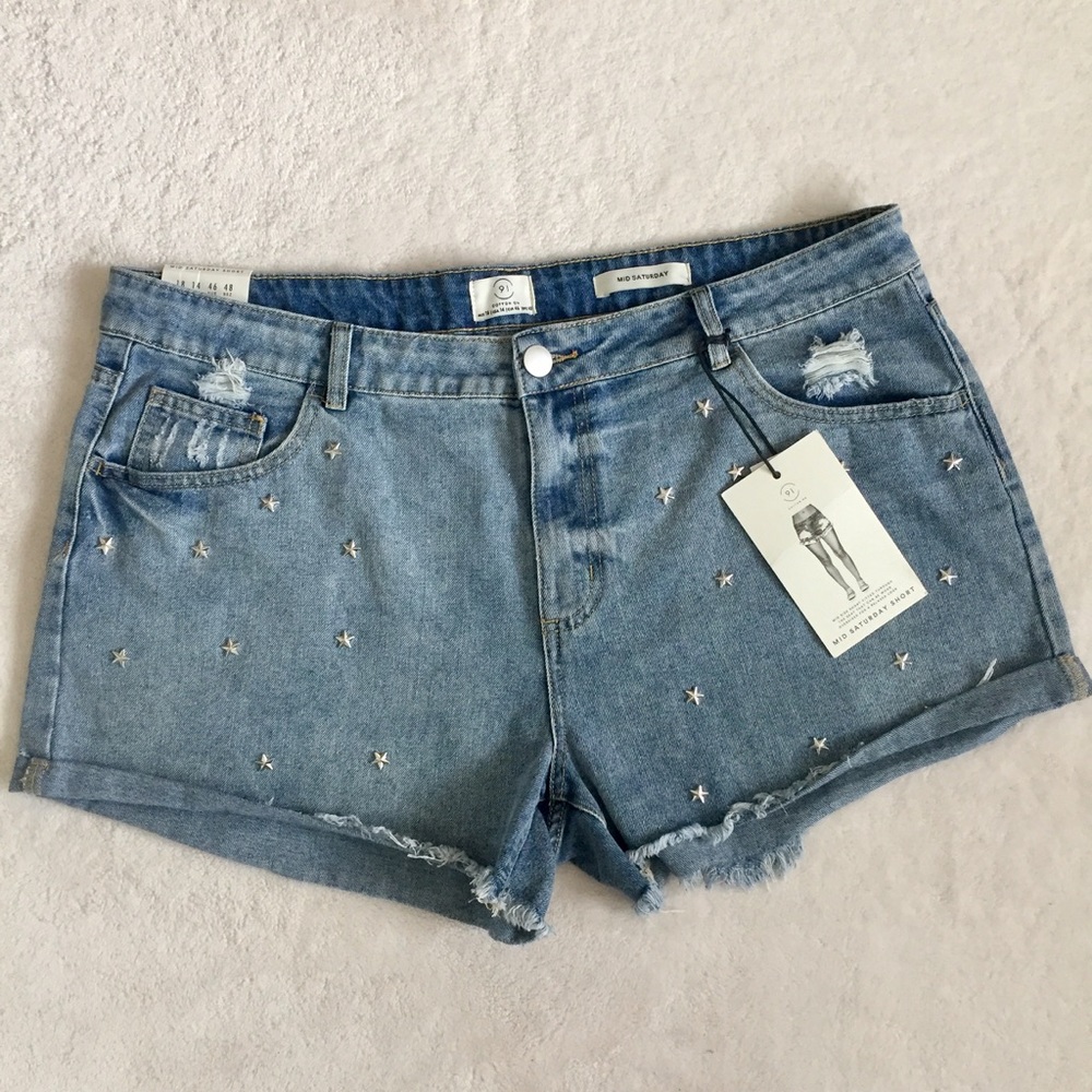 NWT Cotton On "Mid Saturday" Star Studded …